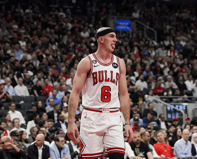 广东队轻取公牛,范弗利特带队取胜 广东队轻取公牛,范弗利特带队取胜