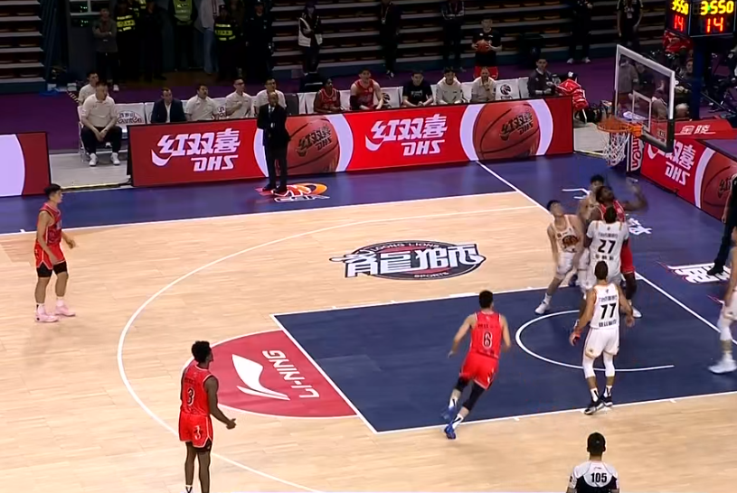 雷火电竞简介-快船轻取雷霆，郭艾伦状态火热