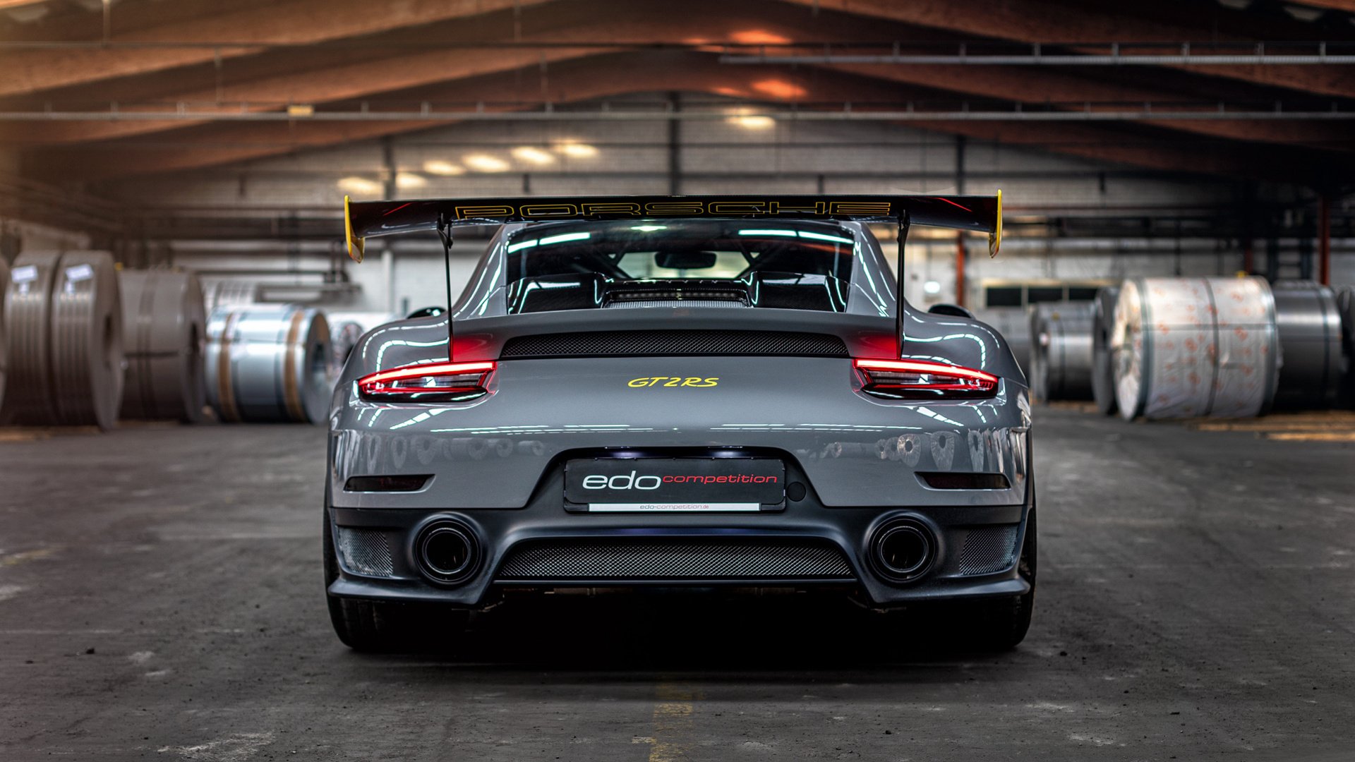 雷火电竞官网-双城记·双雄会，西甲国家德比焦点战与尼克斯完胜热火的唯一时空共振